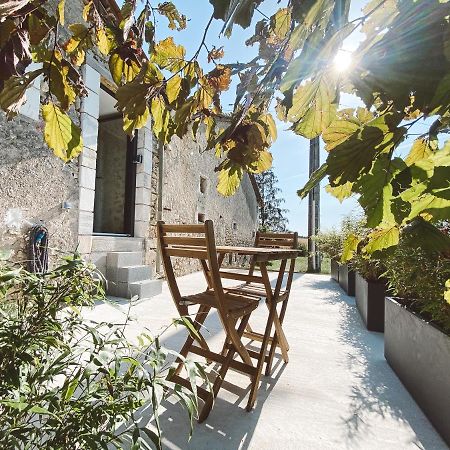 La Parenthese, Joli Studio Avec Terrasse Valeuil Exterior foto